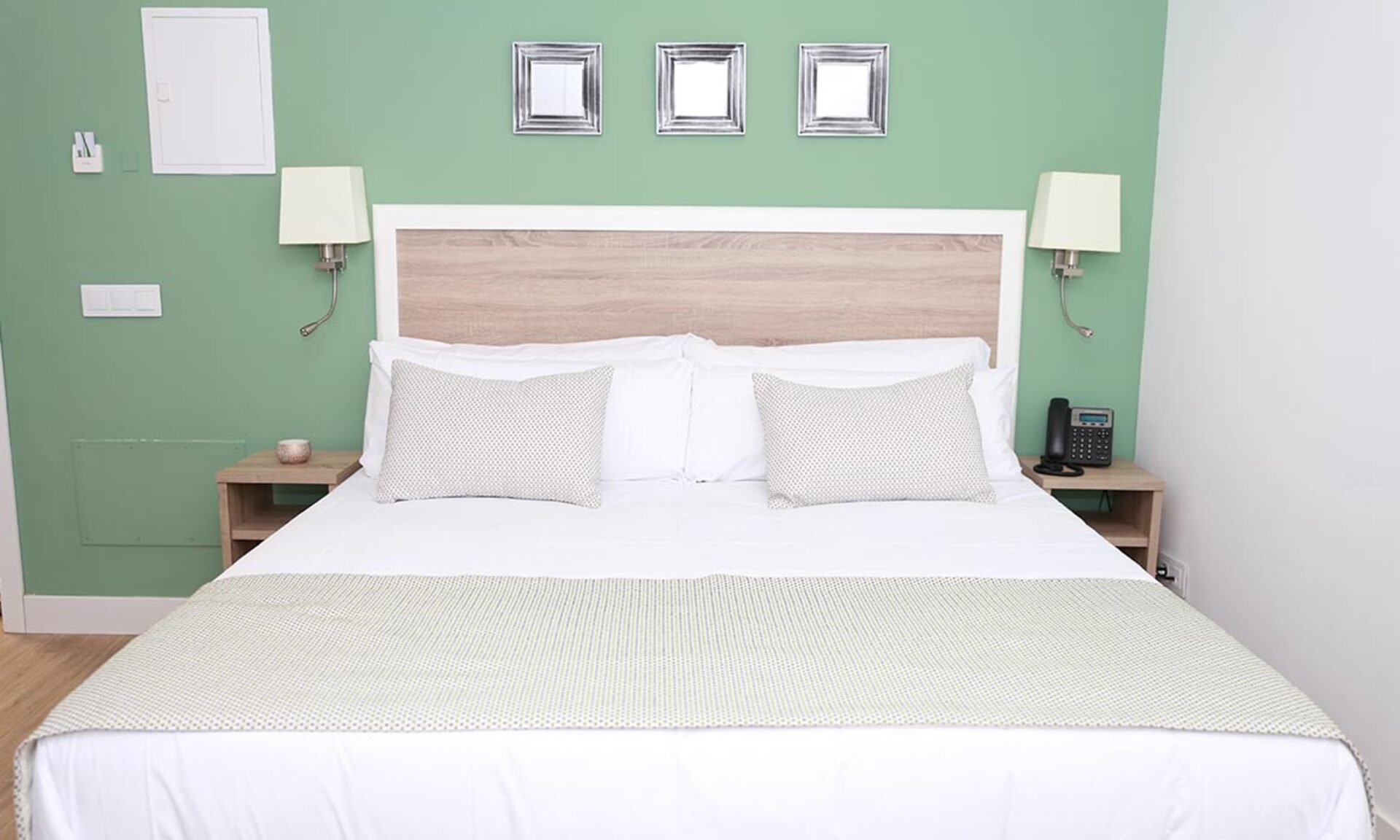 New Point Madrid Opera image 1