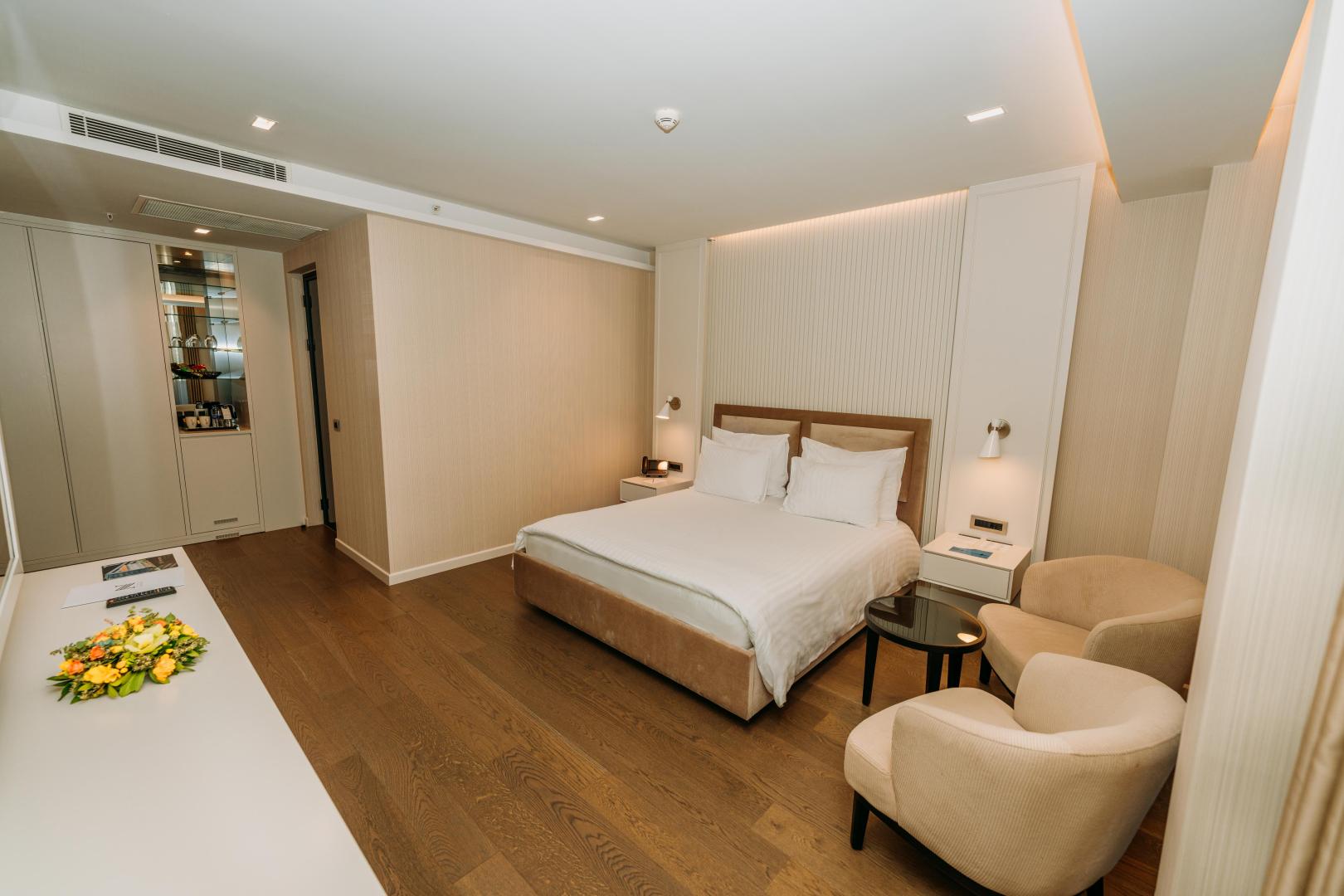 EN Hotel image 1