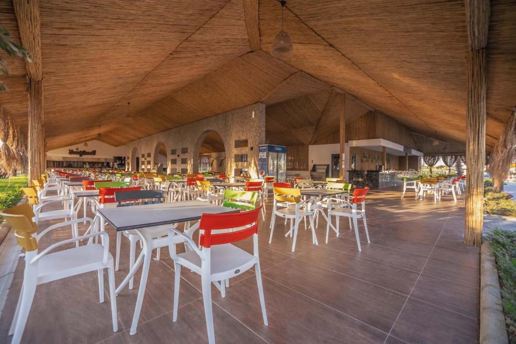 Dream Water World image 2