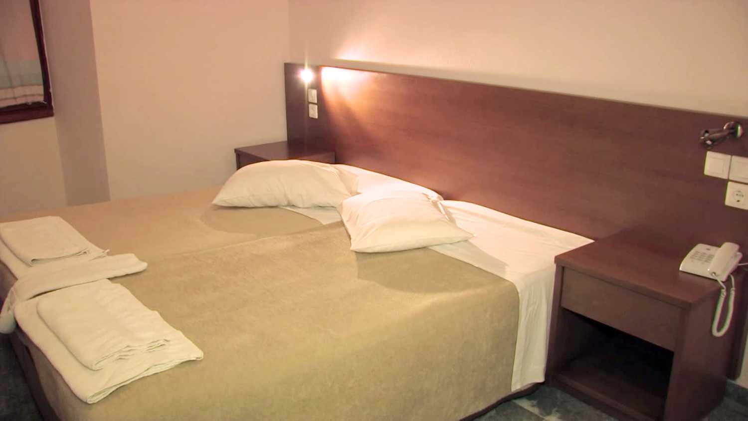 Ekavi Hotel foto 7