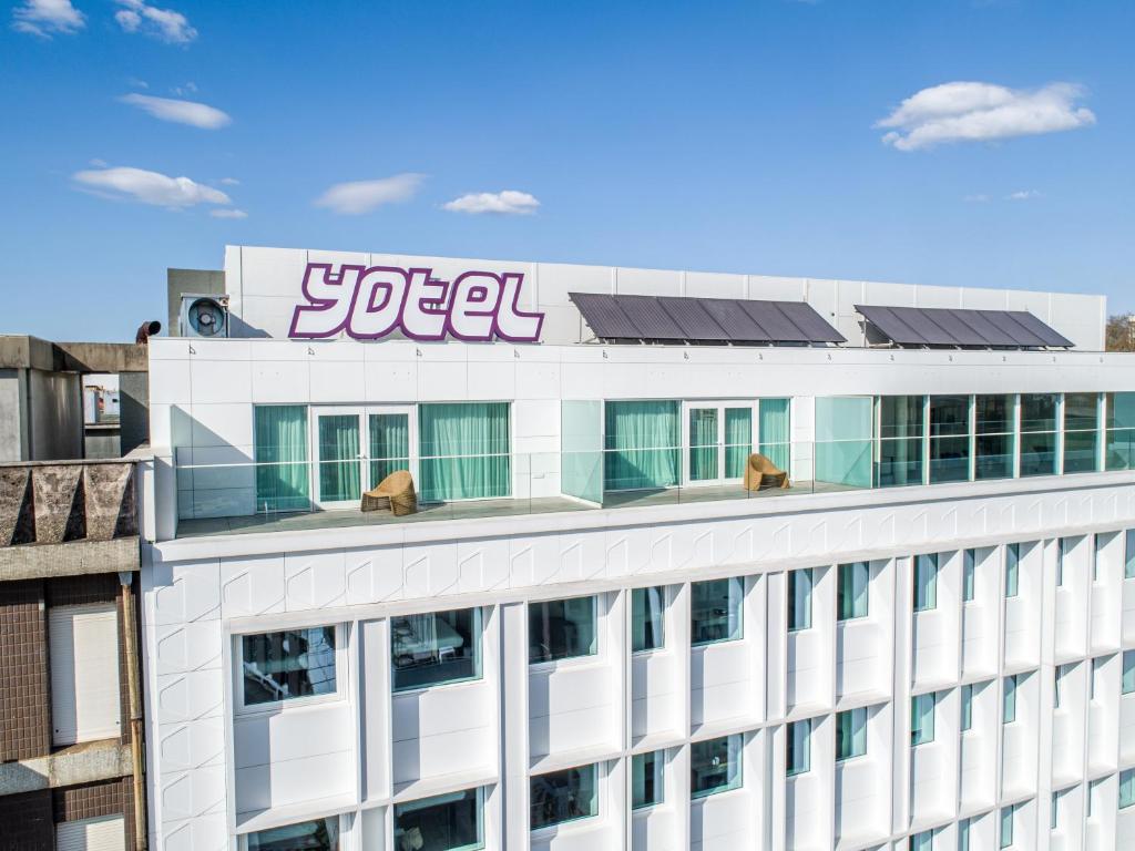 YOTEL Porto image 0