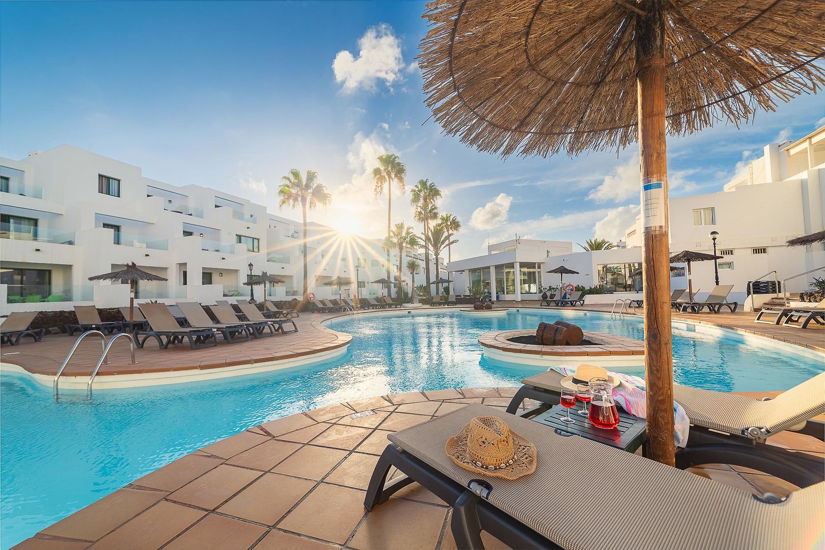 Galeón Playa by SeaSense Hotels image 0