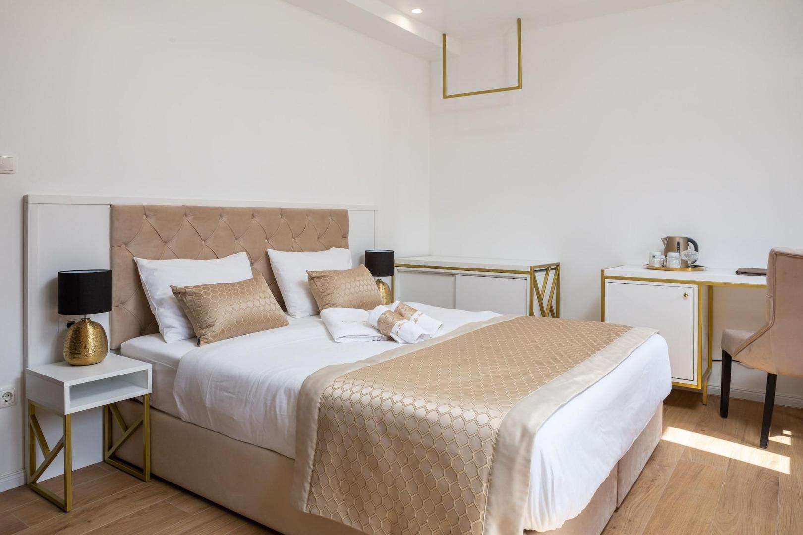 Kamer met tweepersoonsbed — Le Premier Rooms