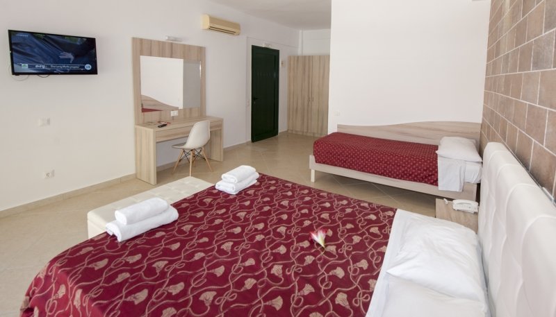 Blue Princess Beach Hotel and Suites image 1