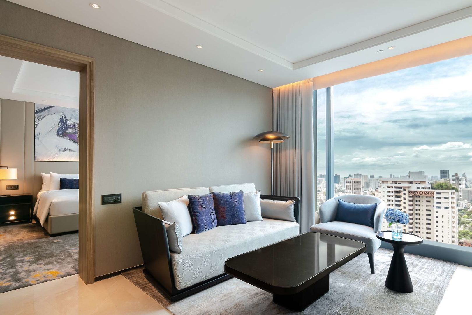 Carlton Hotel Bangkok Sukhumvit image 1