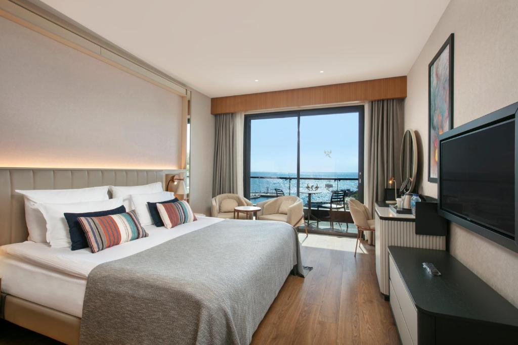 Mylome Luxury Hotel & Resort image 1