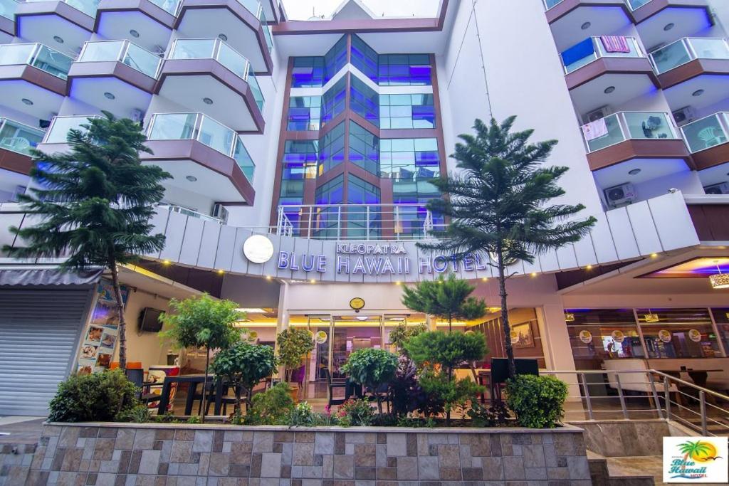 Hotel Kleopatra Blue Hawaii image 0