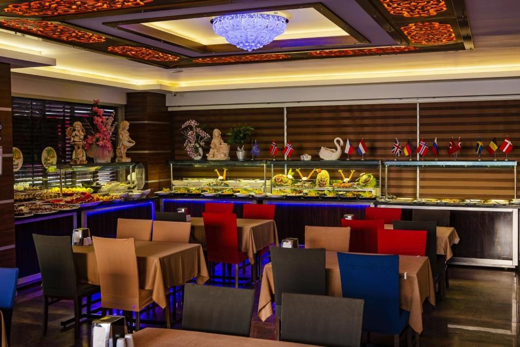 Hotel Kleopatra Blue Hawaii image 3