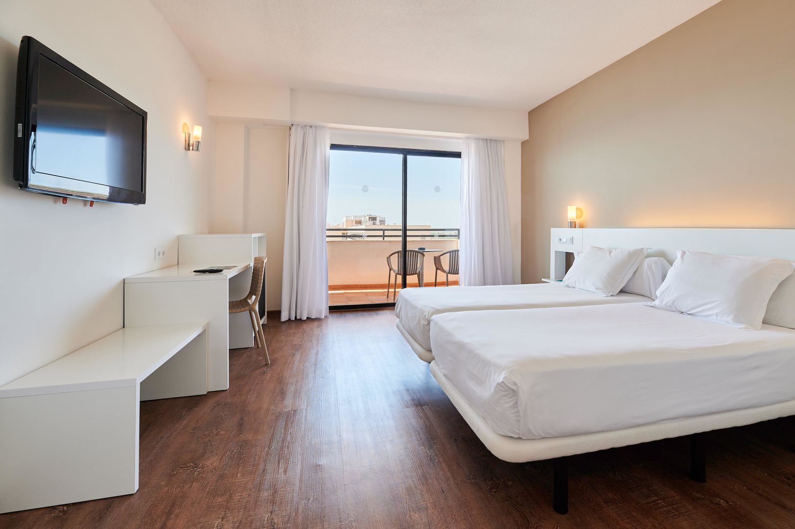 Alua Calas de Mallorca Resort image 1