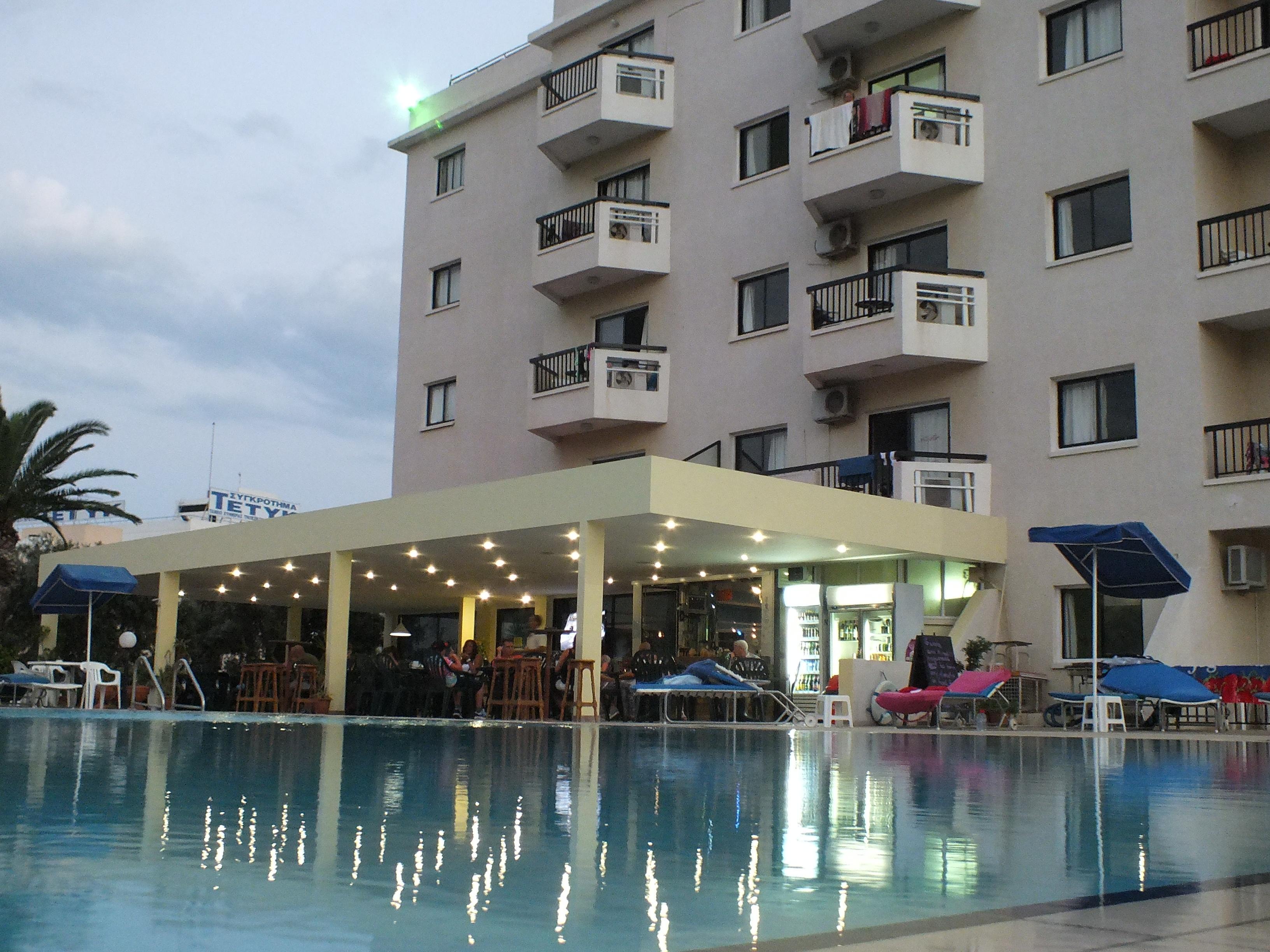 Livas Hotel Apartments foto 9