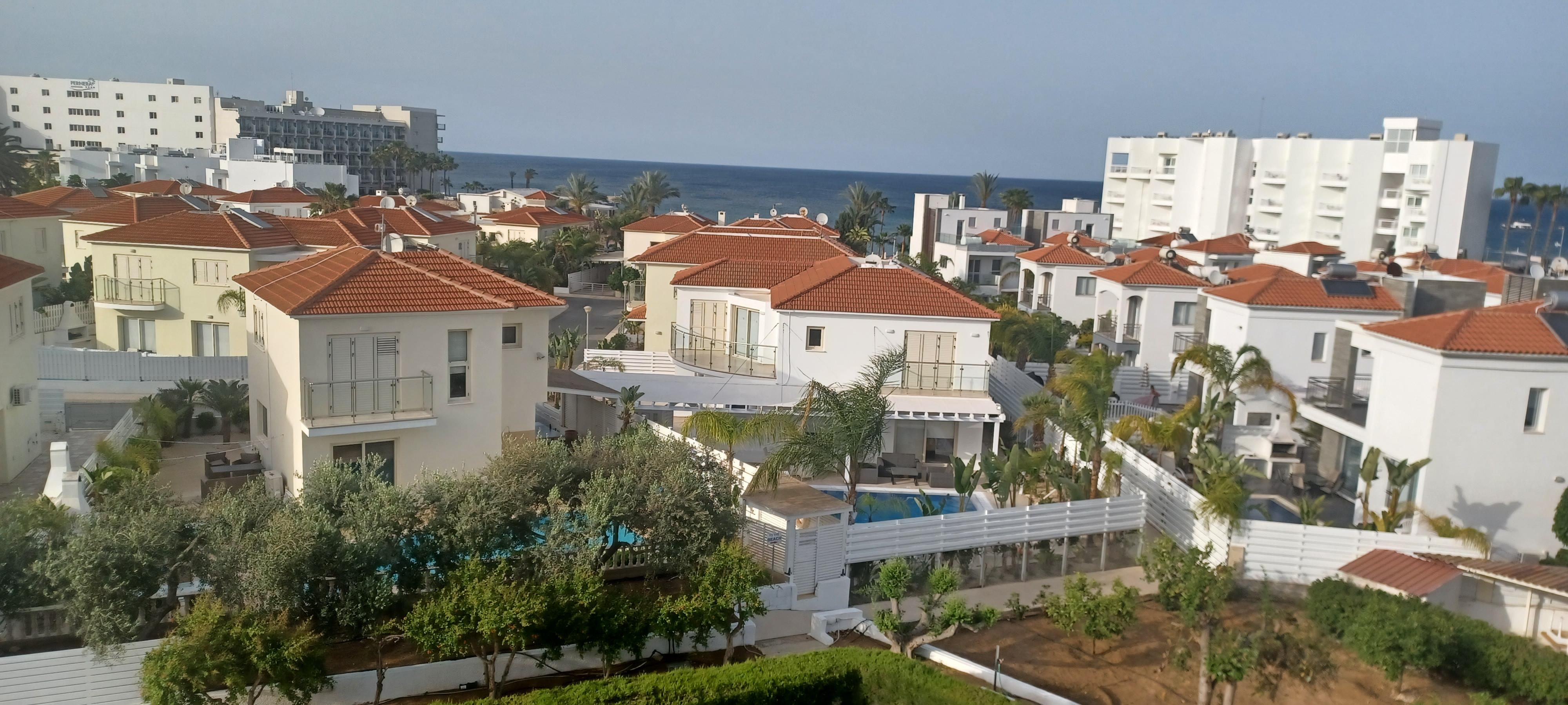 Livas Hotel Apartments foto 12