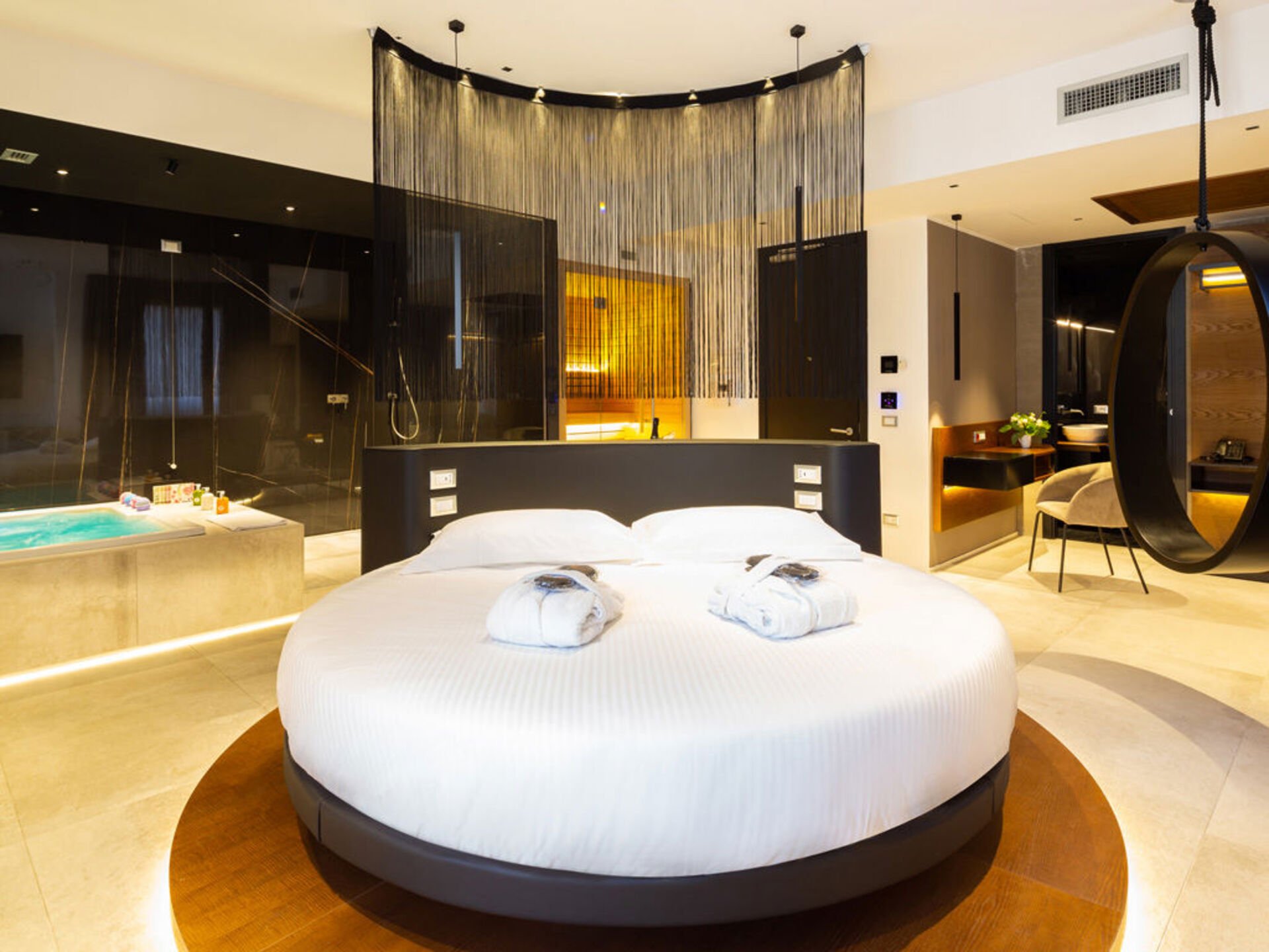 The Corner Duomo Hotel image 2