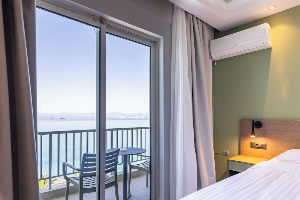 Messinian Bay Hotel foto 14