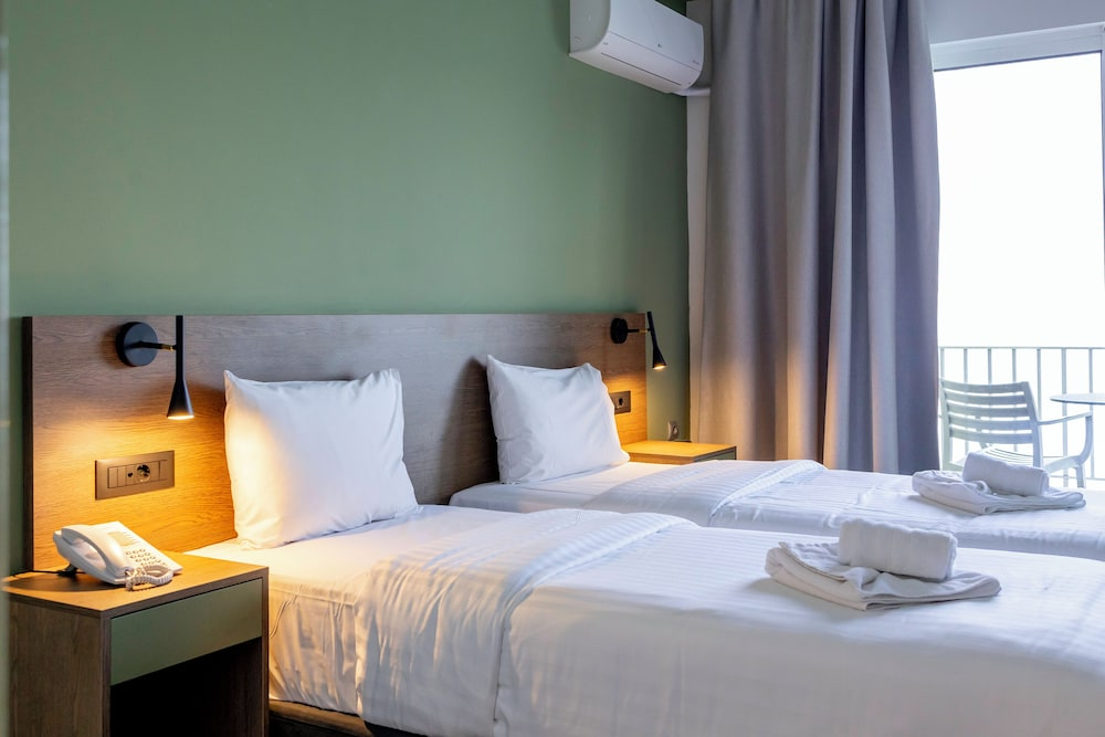 Messinian Bay Hotel foto 8