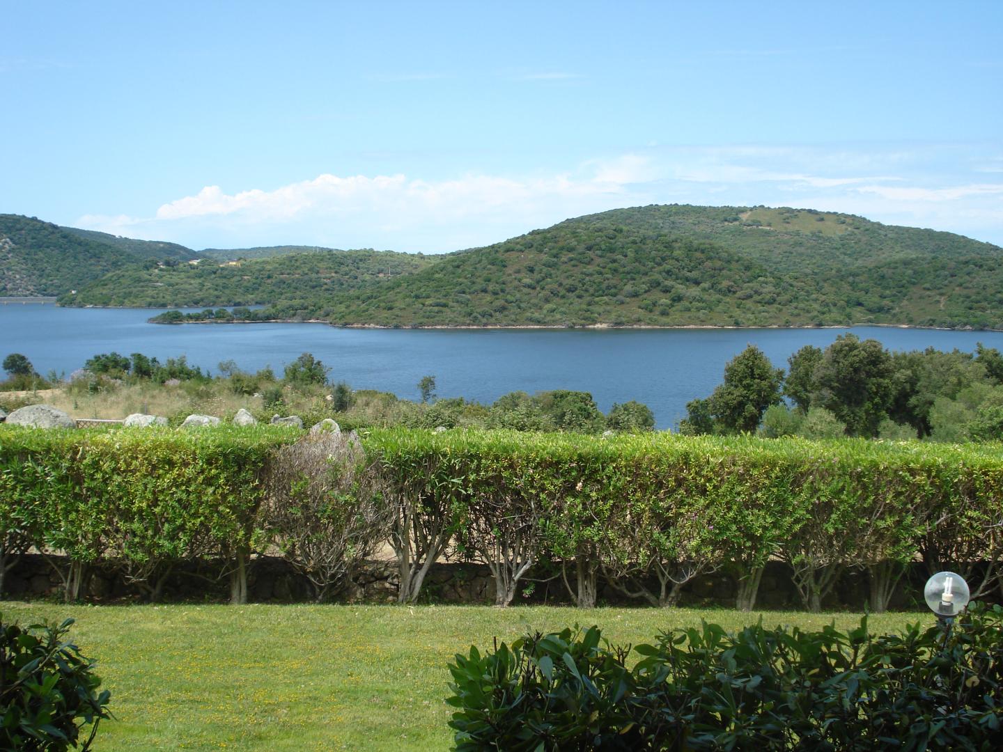 Zeezicht vanaf het balkon — Hotel Relais Valkarana