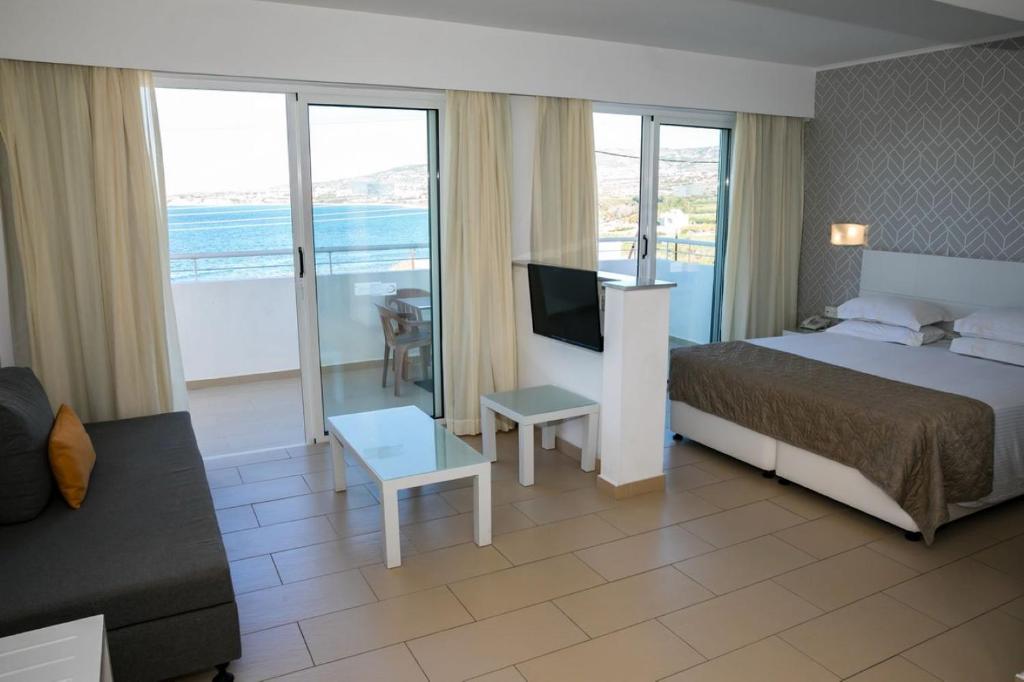 Theo Sunset Bay Hotel foto 12