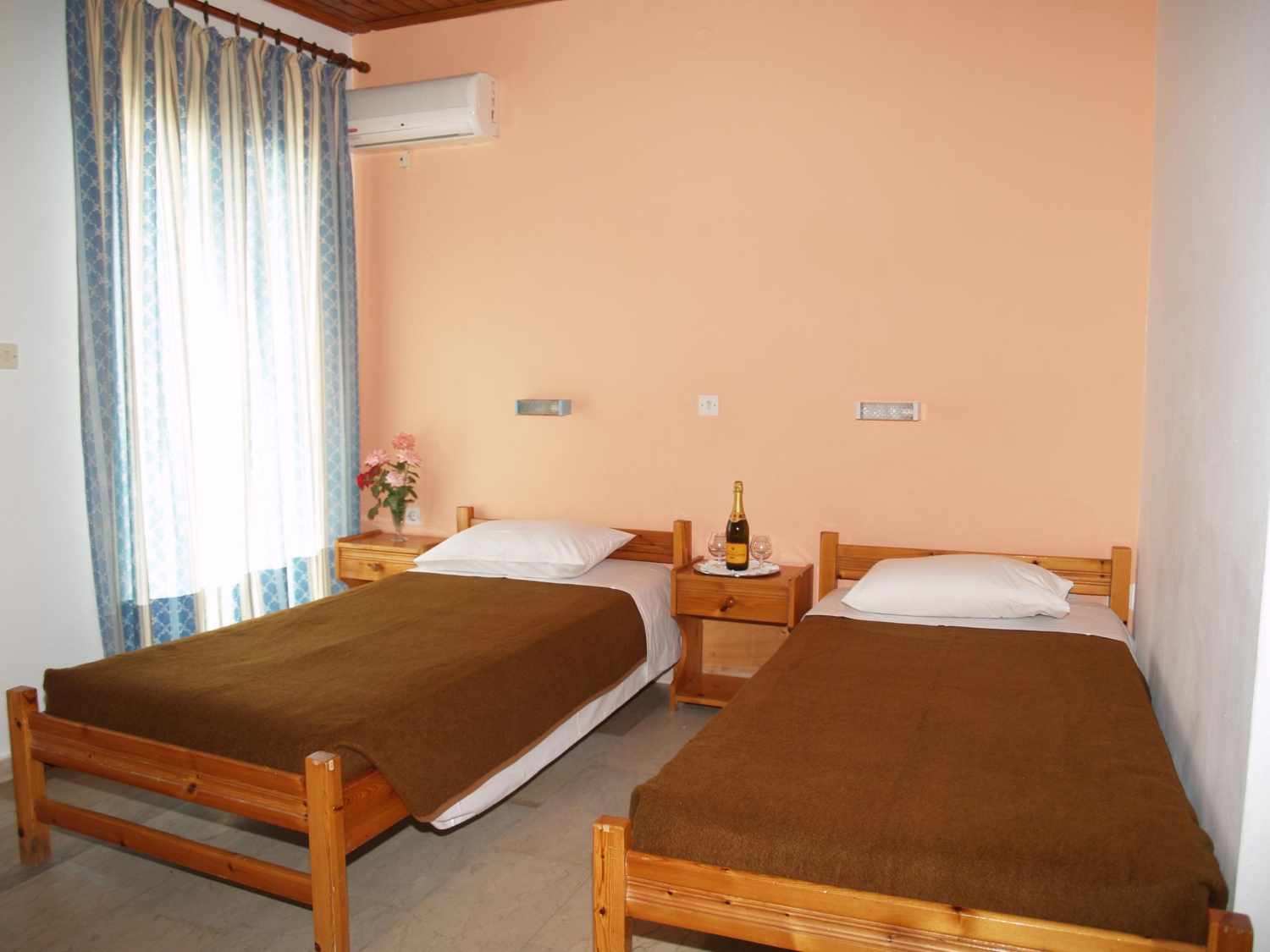 Hotel Lefkimi image 2