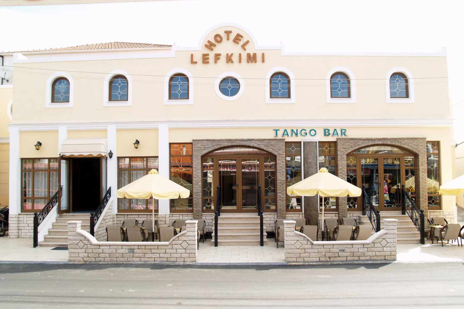 Hotel Lefkimi image 3