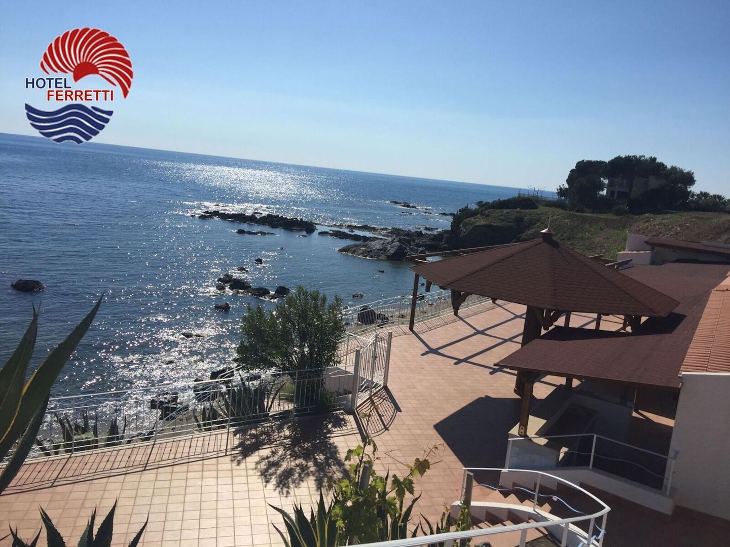 Ferretti foto 7