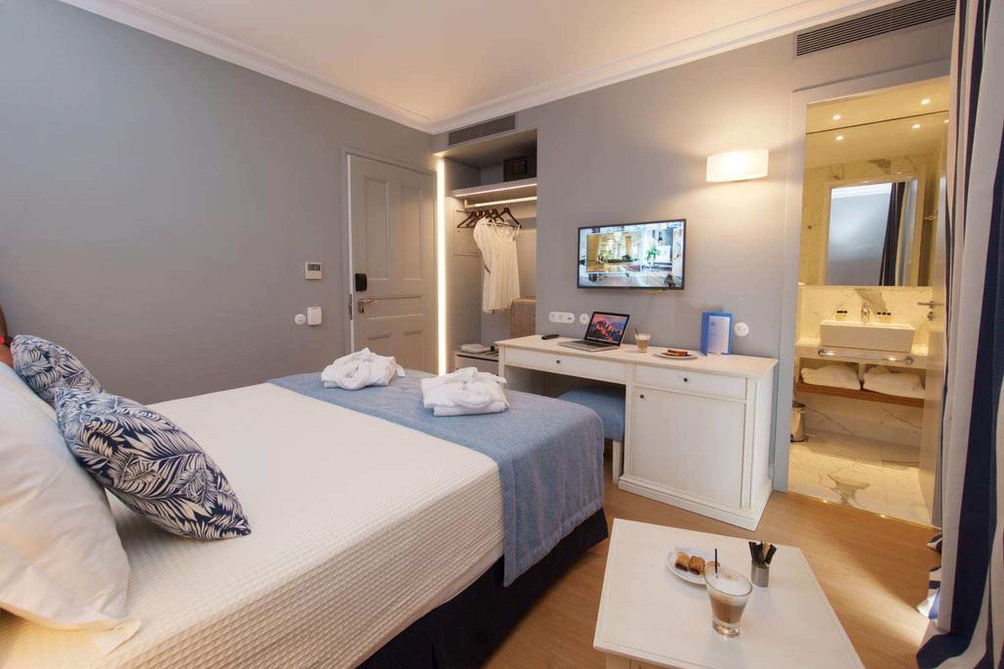 Aenos Hotel foto 23