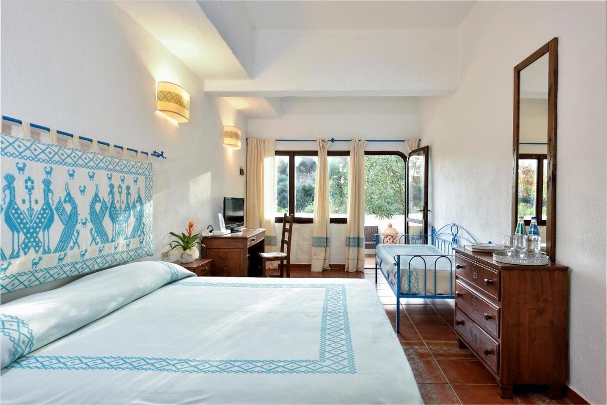 Suite met zithoek — Arbatax Ville del Parco