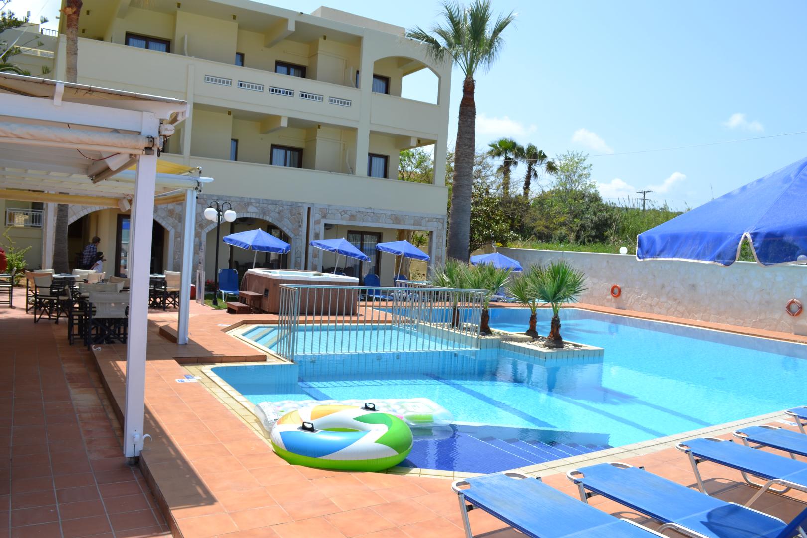 Sunny Suites Apartments foto 12