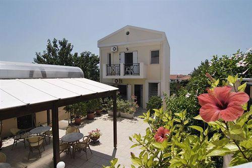 Dias Hotel & Apartments in Stalis - foto 2