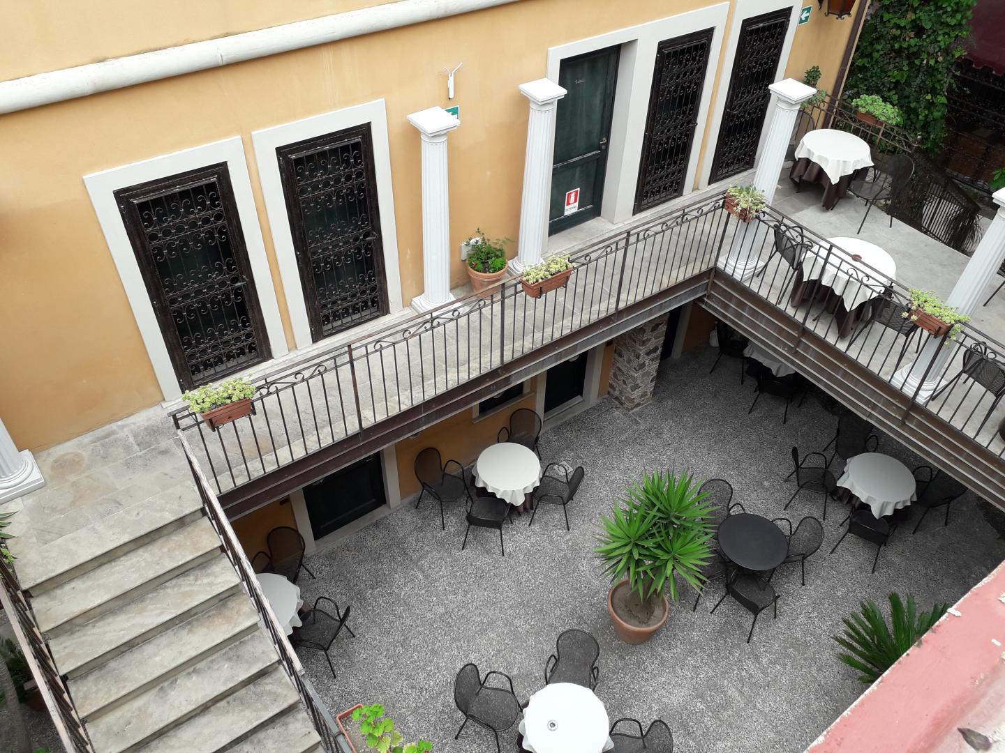 Villa Antica Tropea image 3