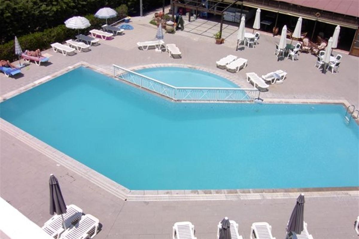 Hotel Alkmini image 1