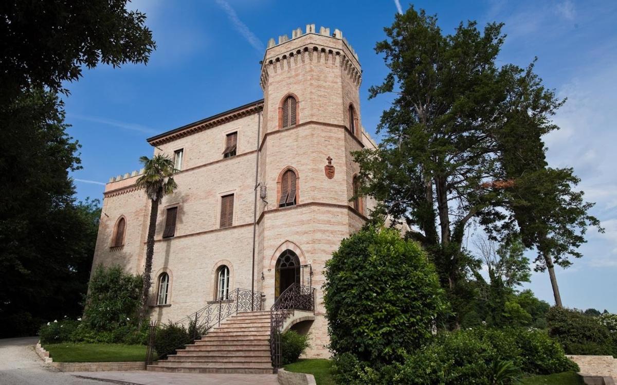 Castello Montegiove.