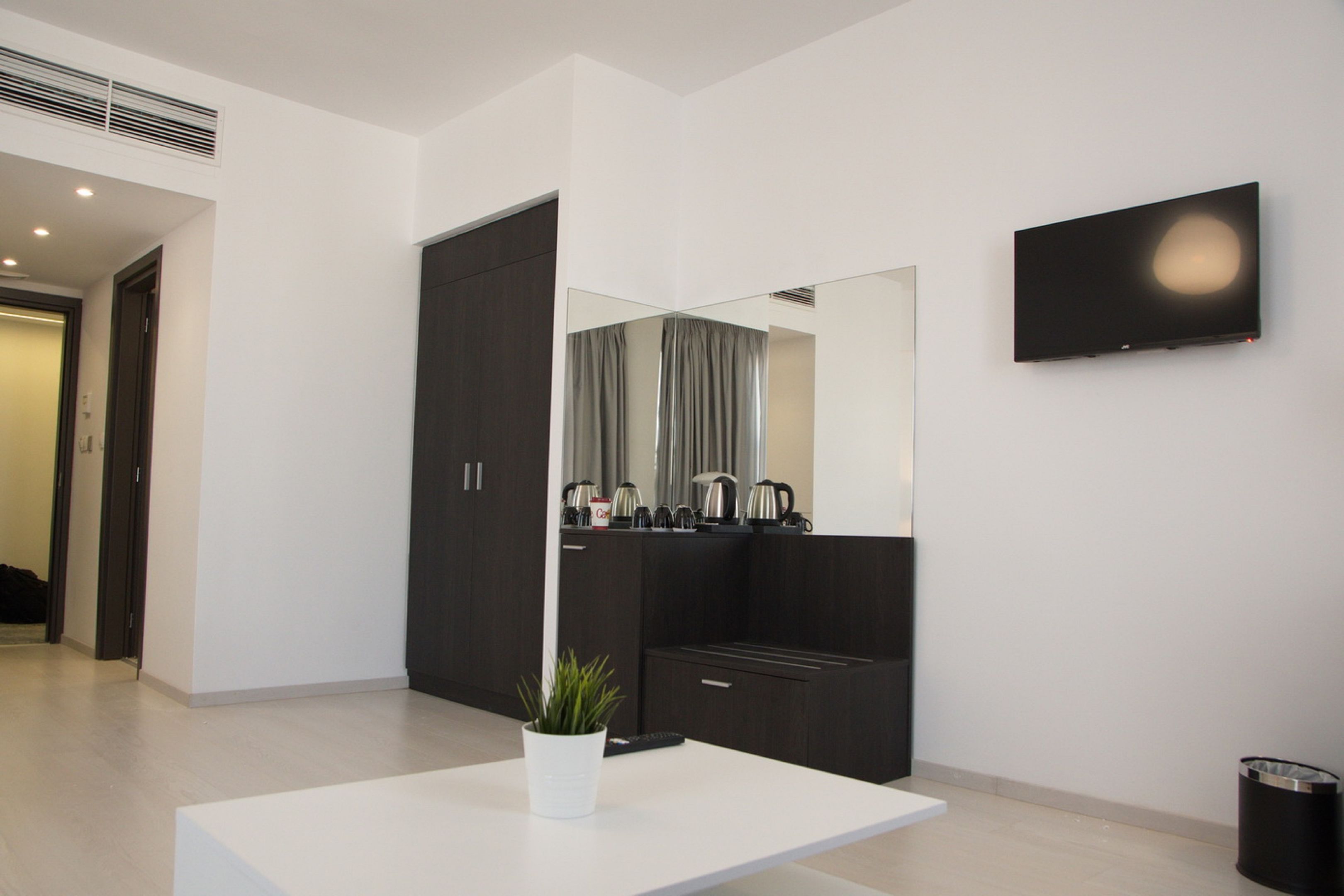 Boss Boutique Athens foto 6