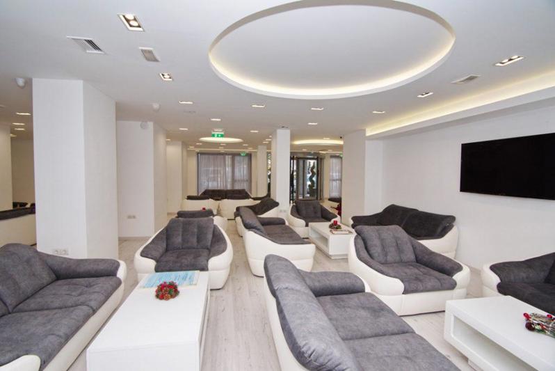 Boss Boutique Athens in Athens - foto 4