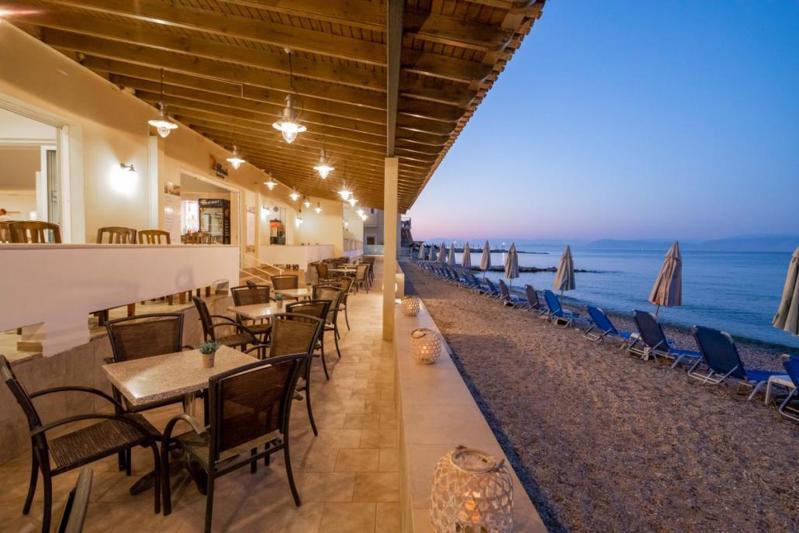 Hotel Rossis in Messonghi - foto 2