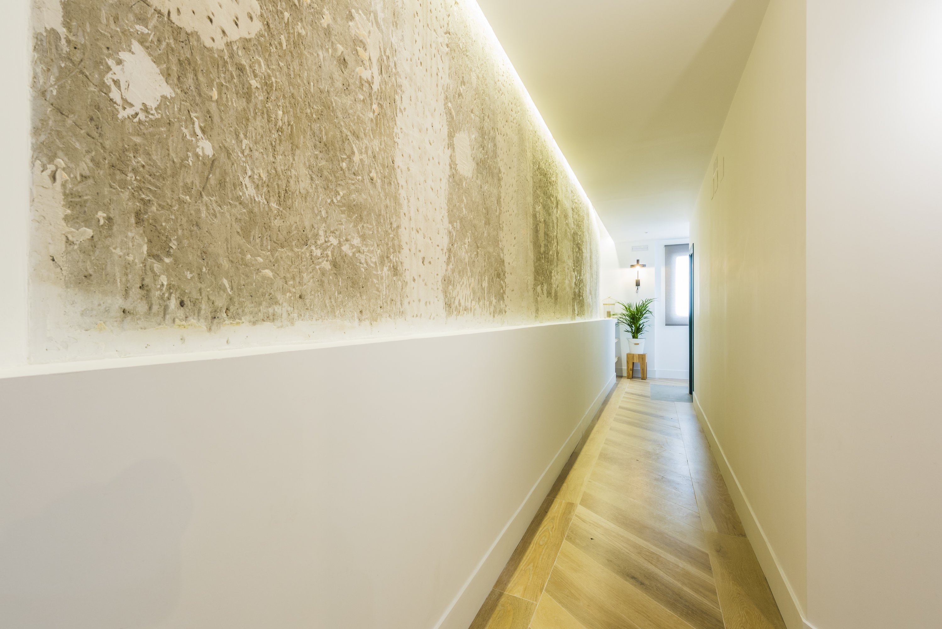 Be Mate Gran Vía Suites image 1