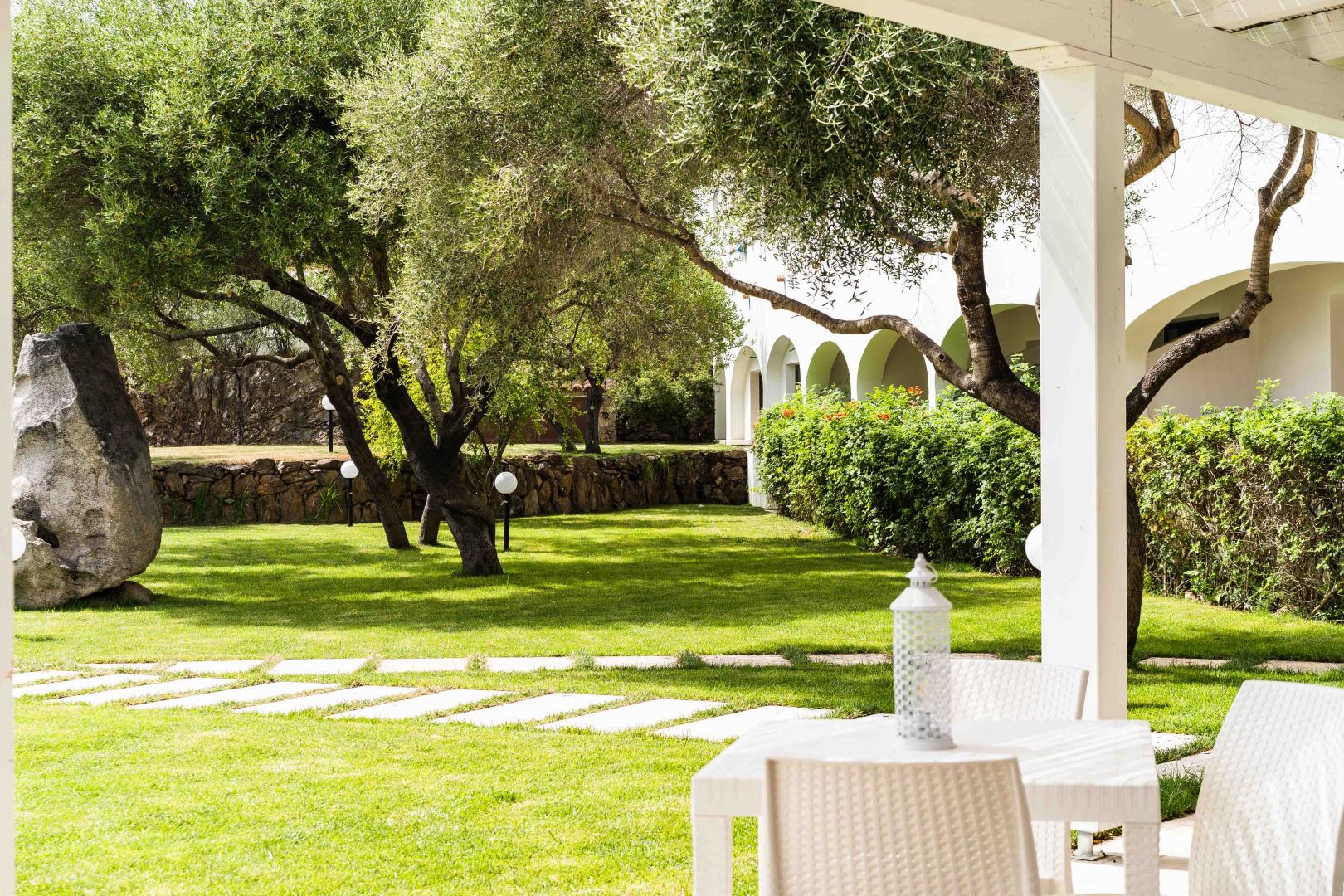 Binnenplaats — Hotel dP Olbia - Sardinia