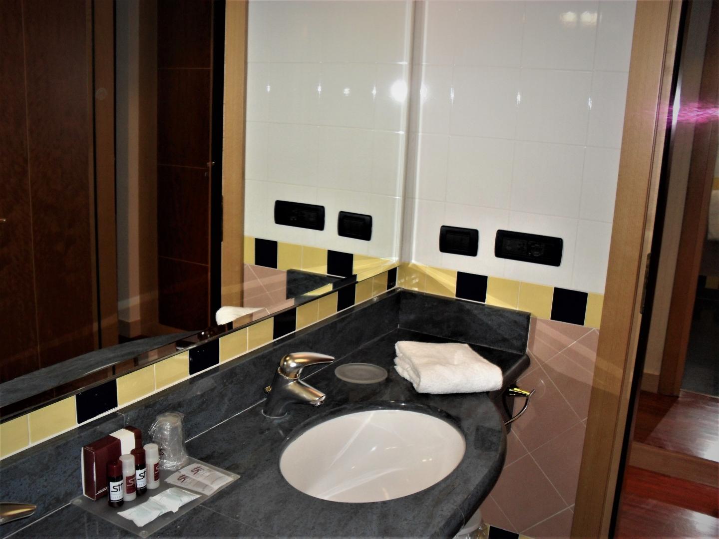 La Rondinaia in Eurocongressi Hotel image 1