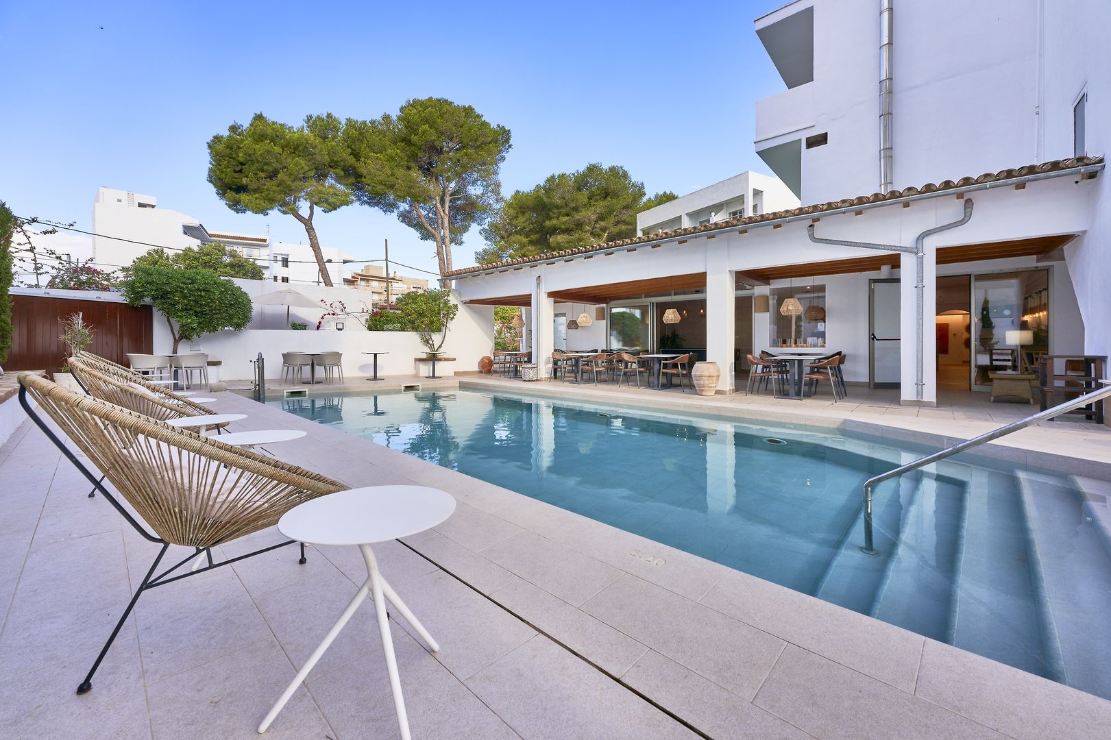 Flacalco Hotel & Apartments image 0