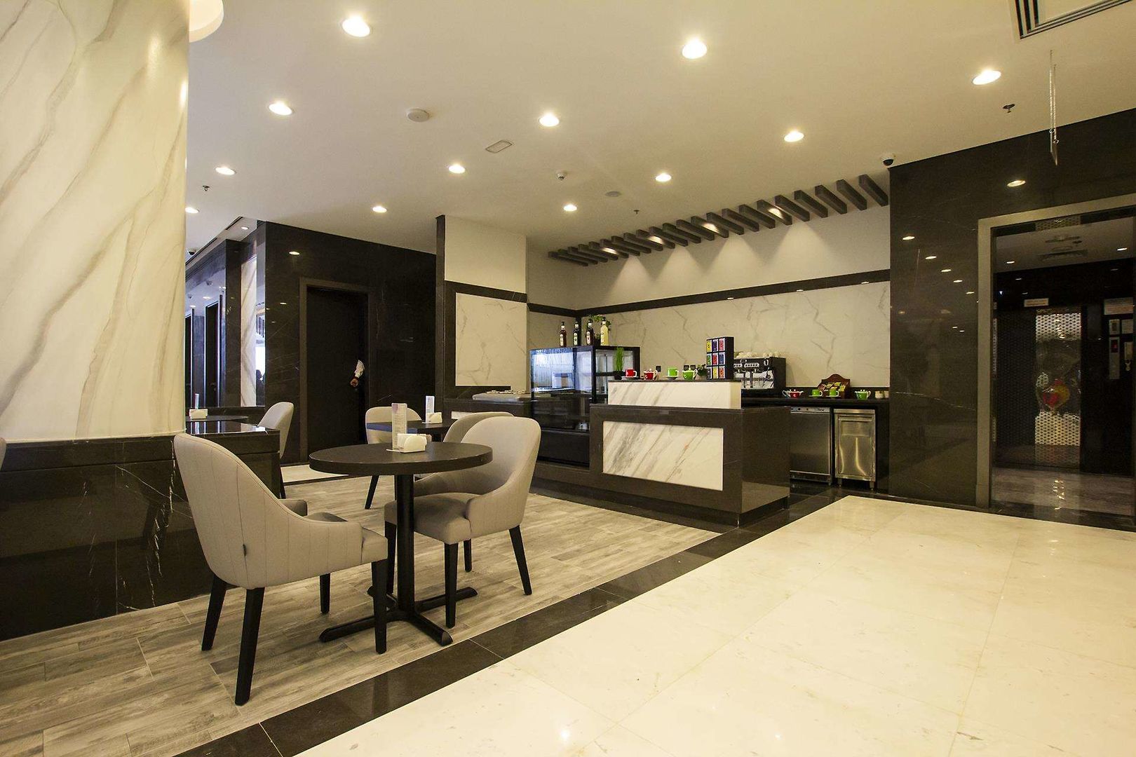 TIME Onyx Hotel Apartments foto 12