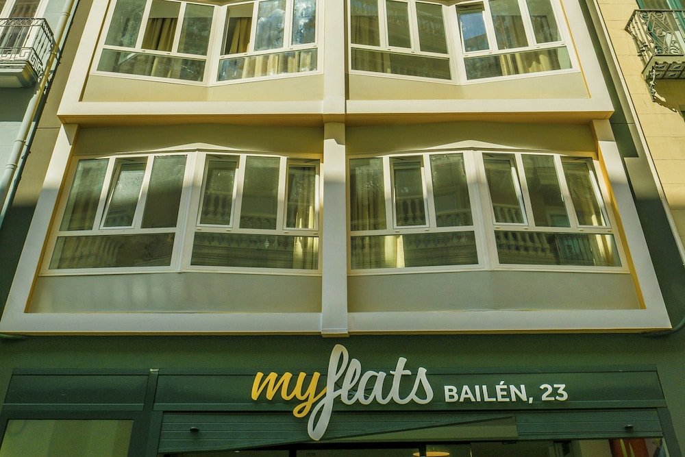 Myflats Luxury Bailen image 2