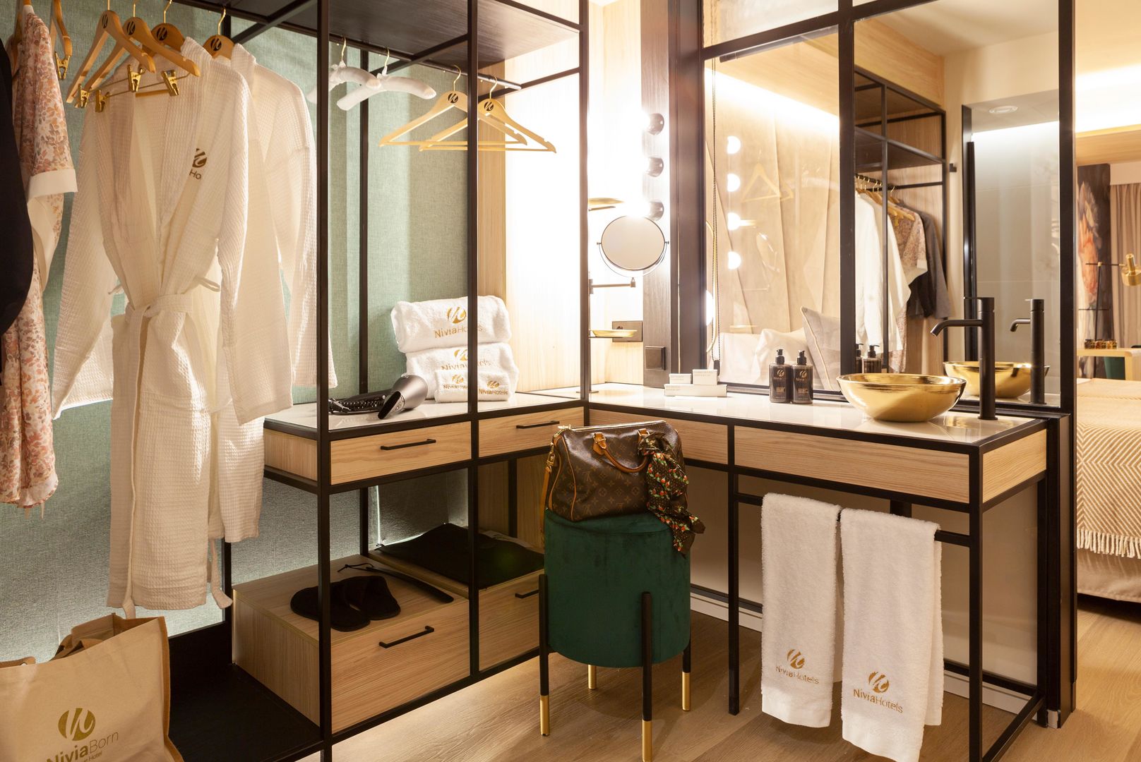 Nivia Born Boutique Hotel foto 12
