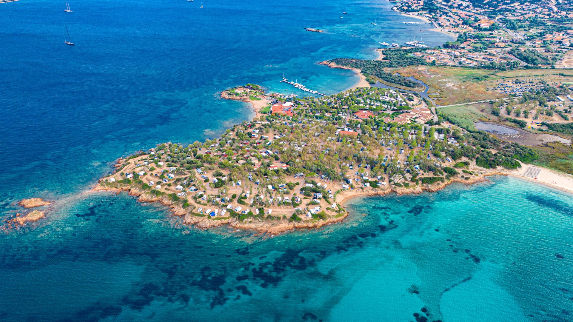 Resortoverzicht — Centro Vacanze Isuledda