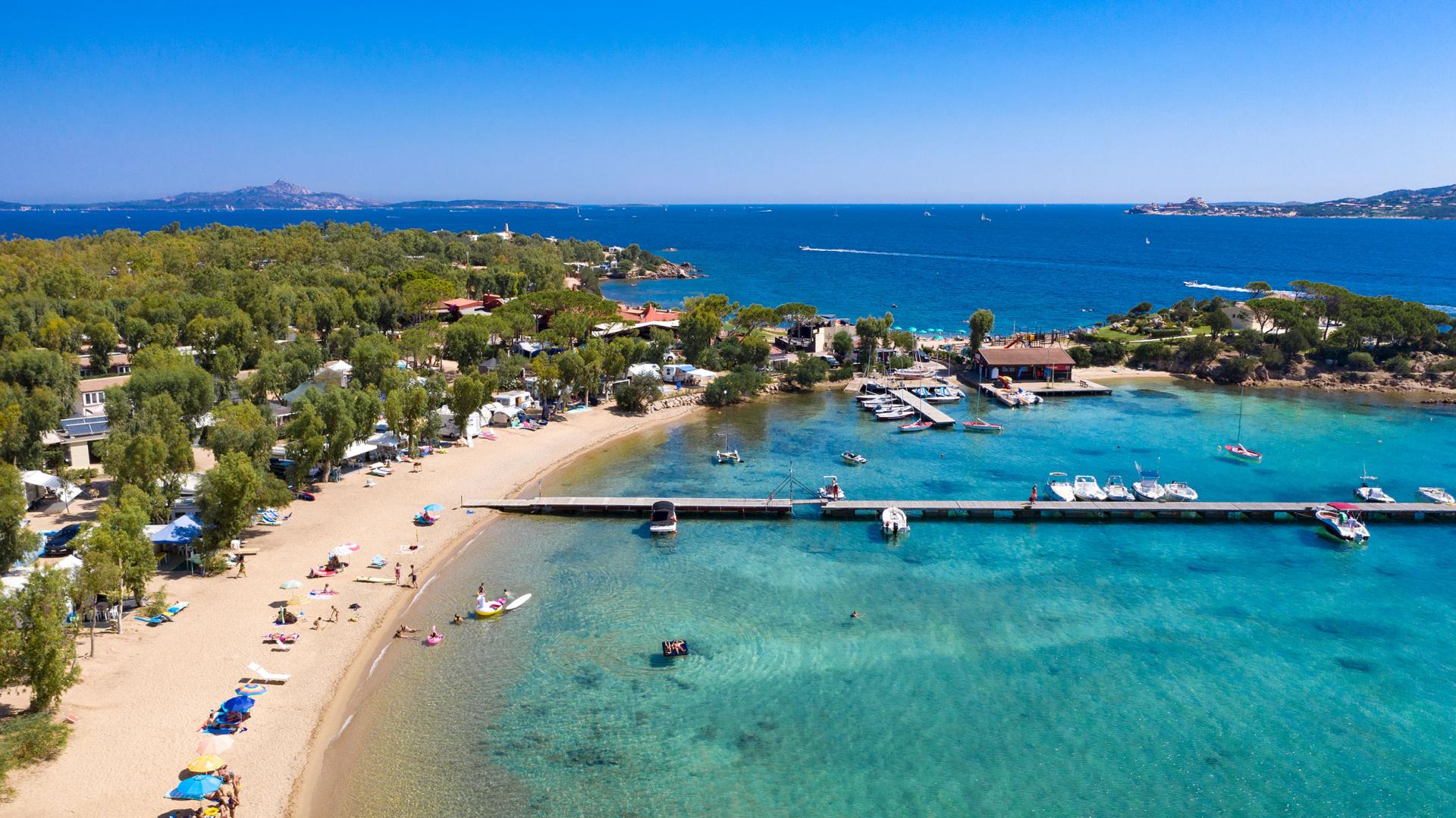 Resortoverzicht — Centro Vacanze Isuledda