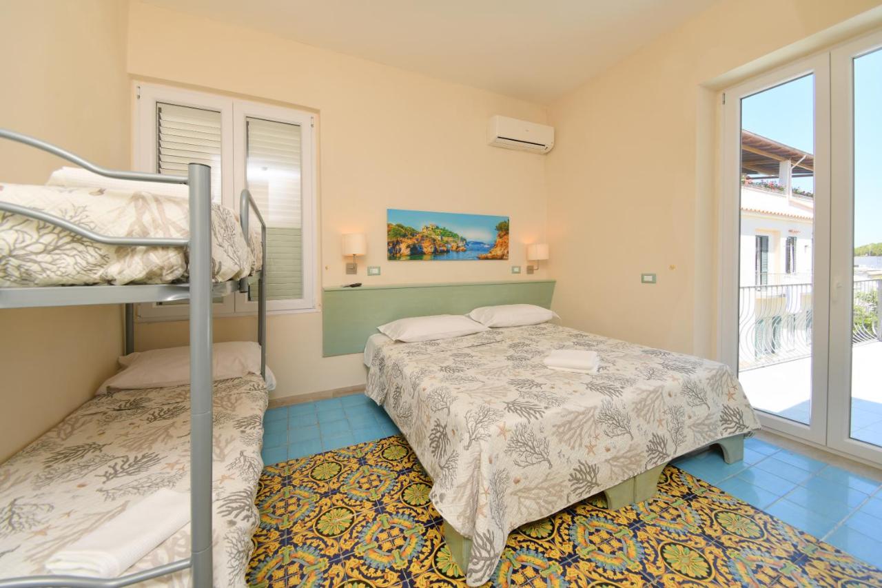 Albergo Atlantic in Porto d Ischia - foto 5