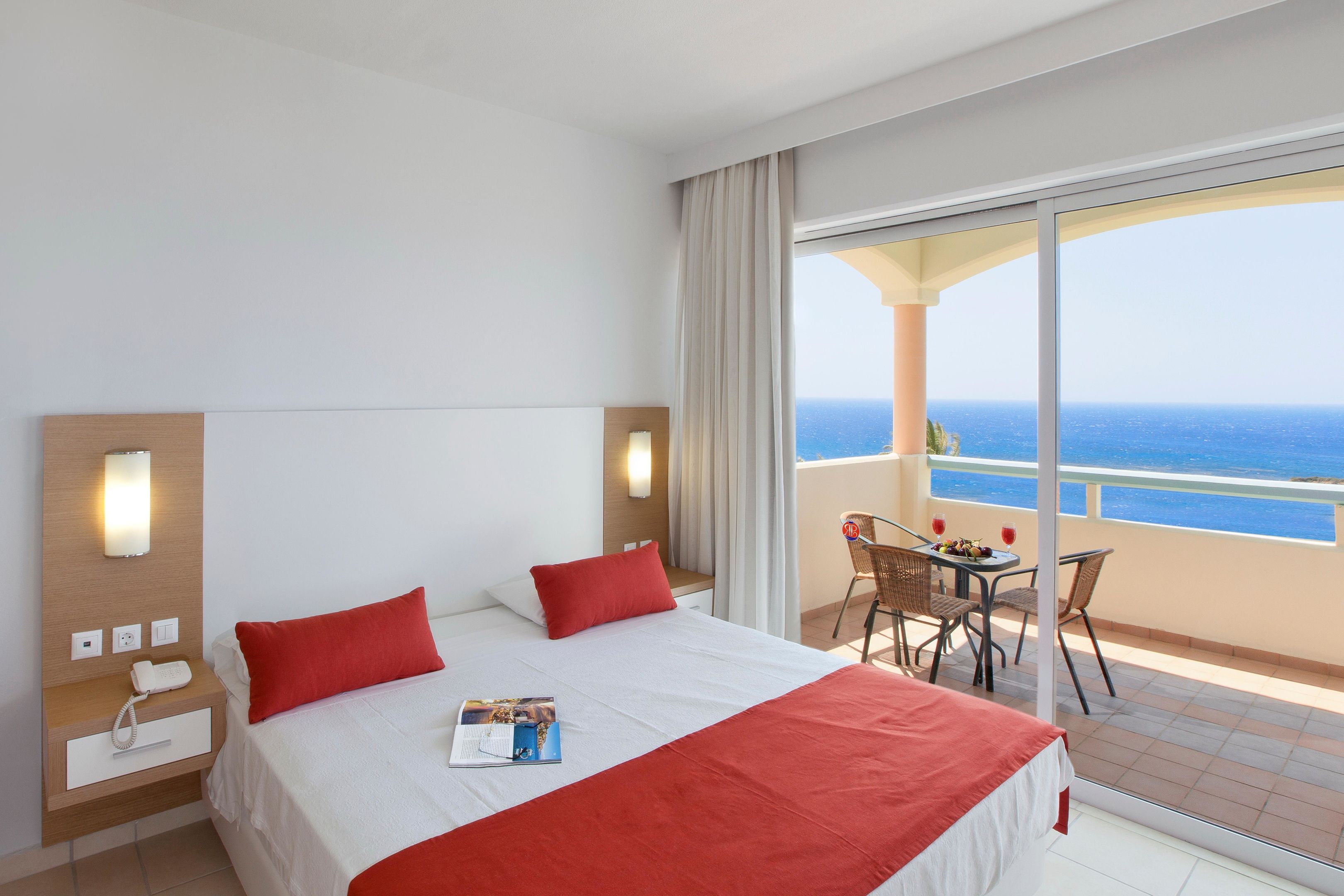 FAMILY ROOM SEA VIEW
