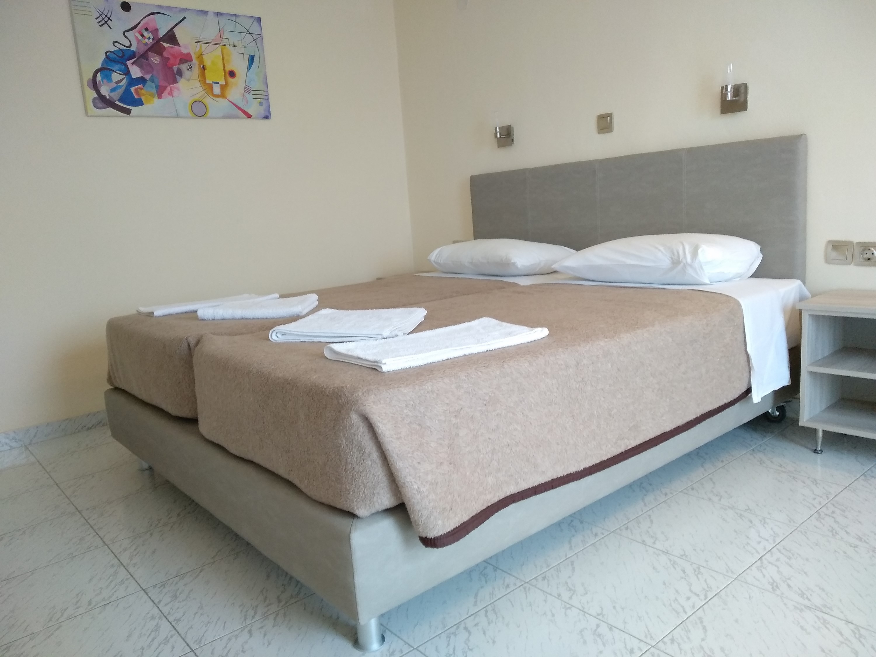 Leonidas Hotel & Studios foto 10