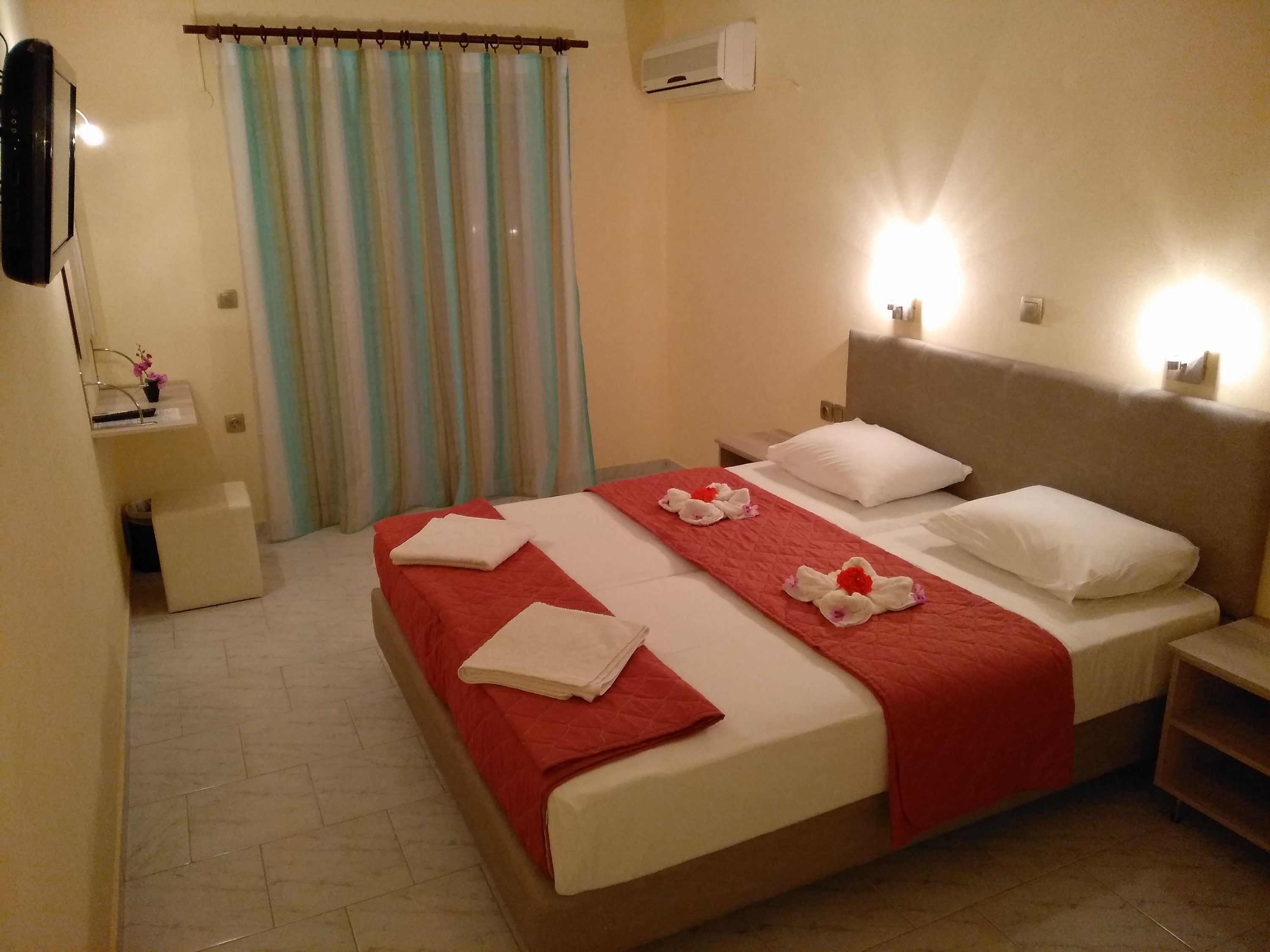 Leonidas Hotel & Studios foto 14