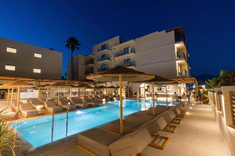 Cabana Blu Hotel & Suites foto 3