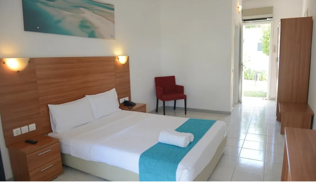 Aiora Aqua Resort image 2