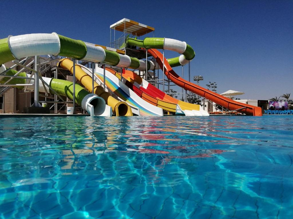 New Eagles Aqua Park Resort image 0