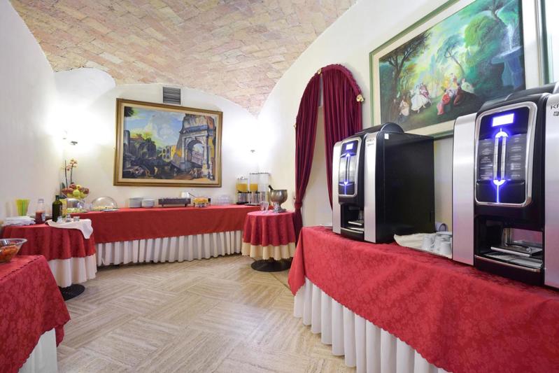 Gambrinus Hotel in Rome - foto 4